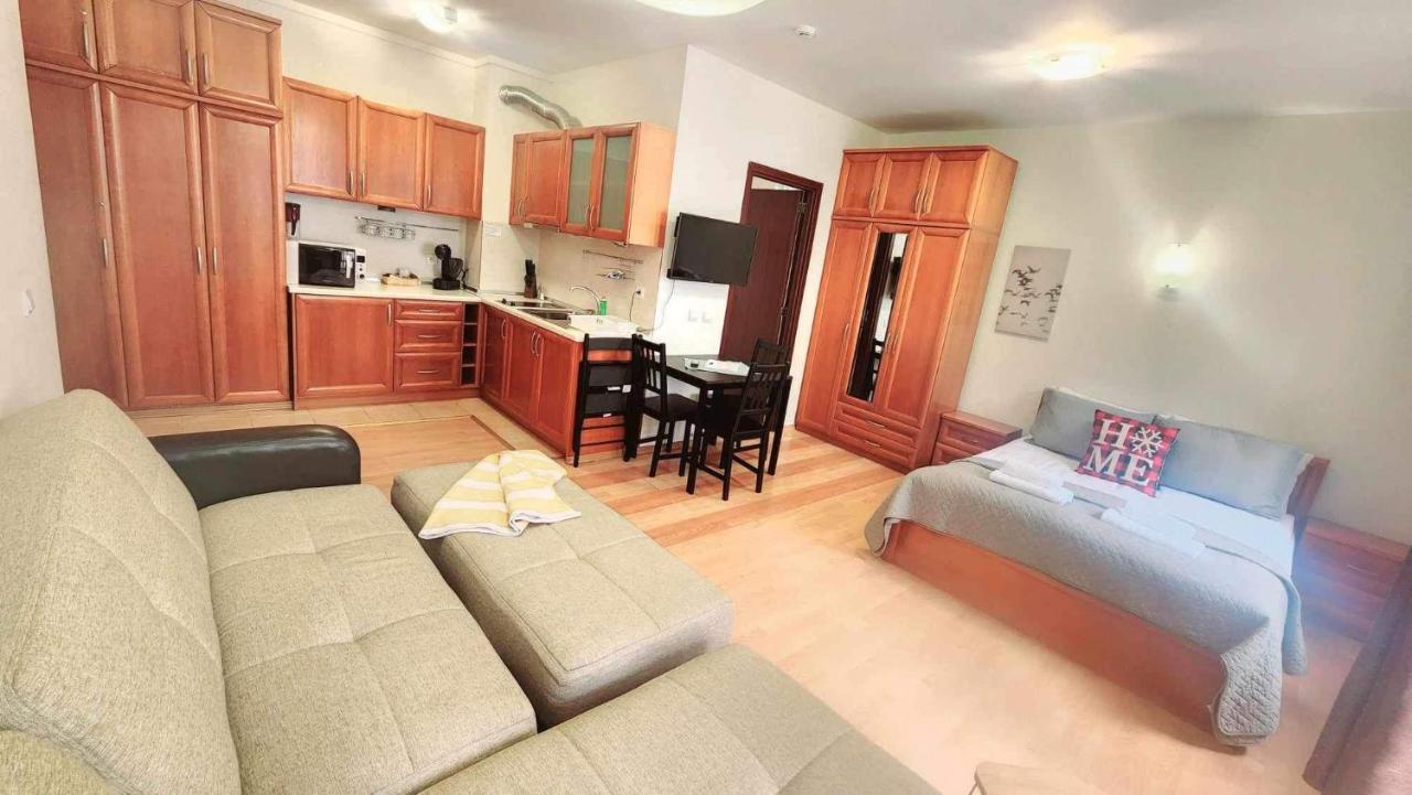 בורובץ Arboro Flora Residence Studio מראה חיצוני תמונה